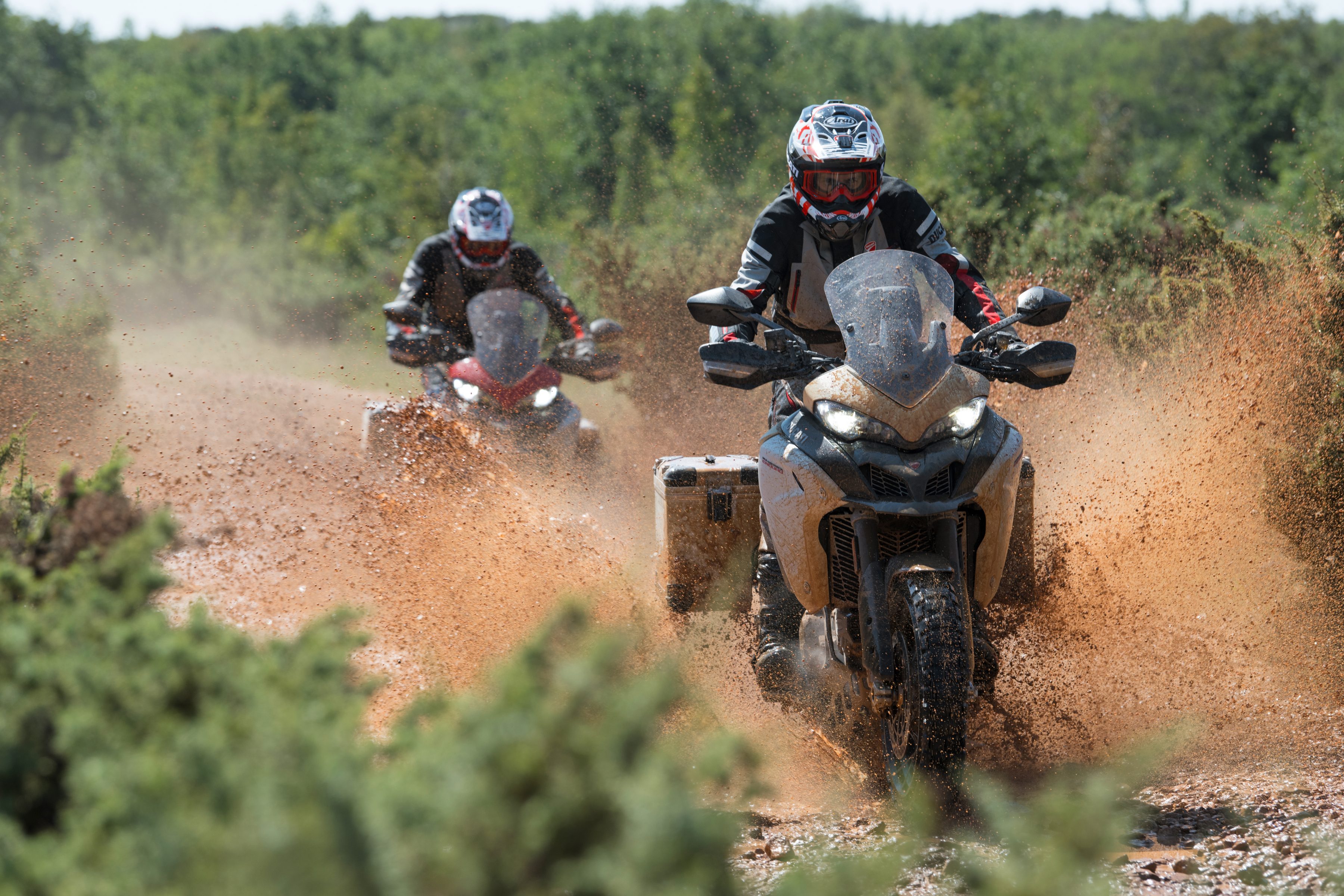 70-multistrada-1260-enduro_uc68198_high