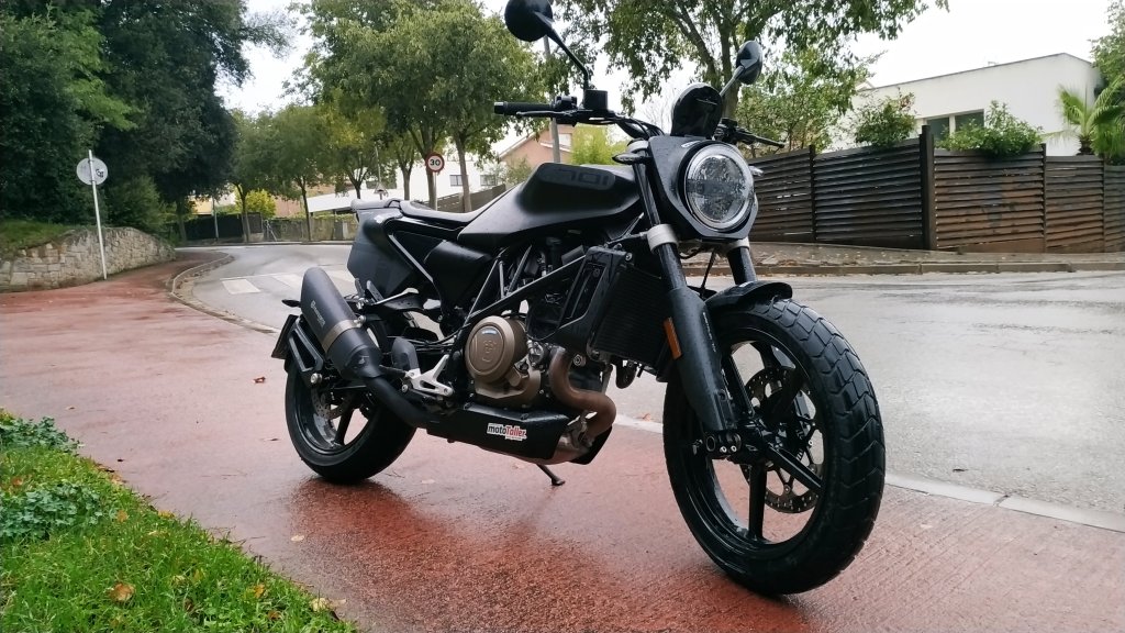 Husqvarna Svartpilen 701